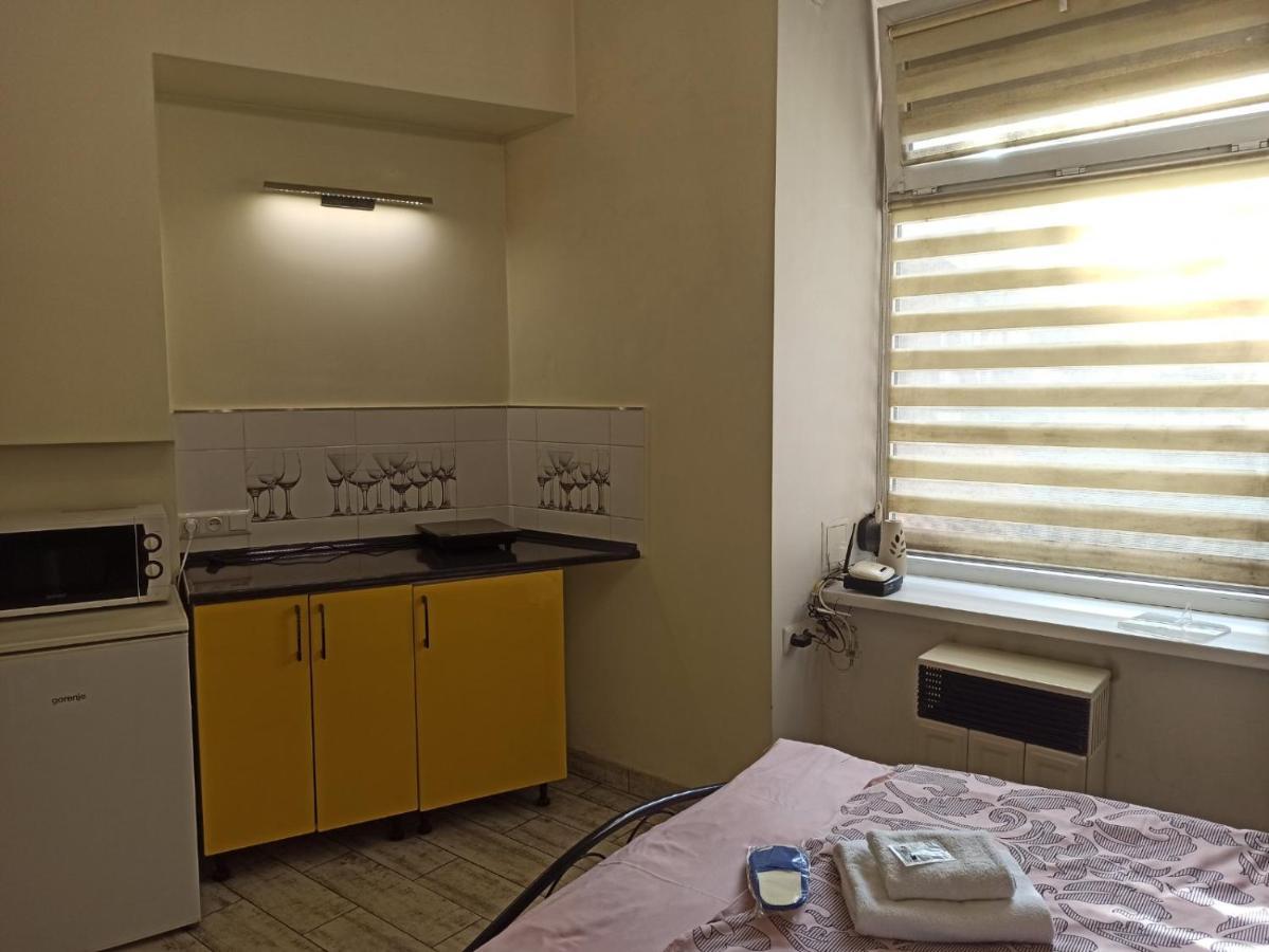 Smart Yellow Apartment-15 Хв Від Жд Вокзалу Львів Екстер'єр фото