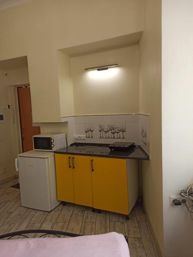 Smart Yellow Apartment-15 Хв Від Жд Вокзалу Львів Екстер'єр фото