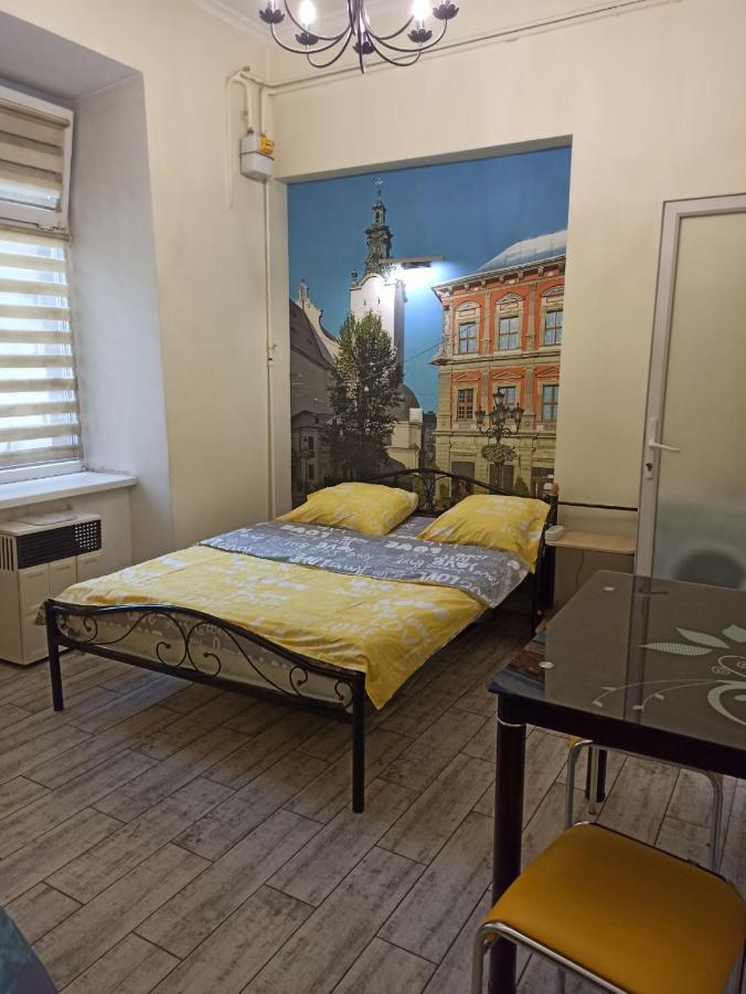 Smart Yellow Apartment-15 Хв Від Жд Вокзалу Львів Екстер'єр фото